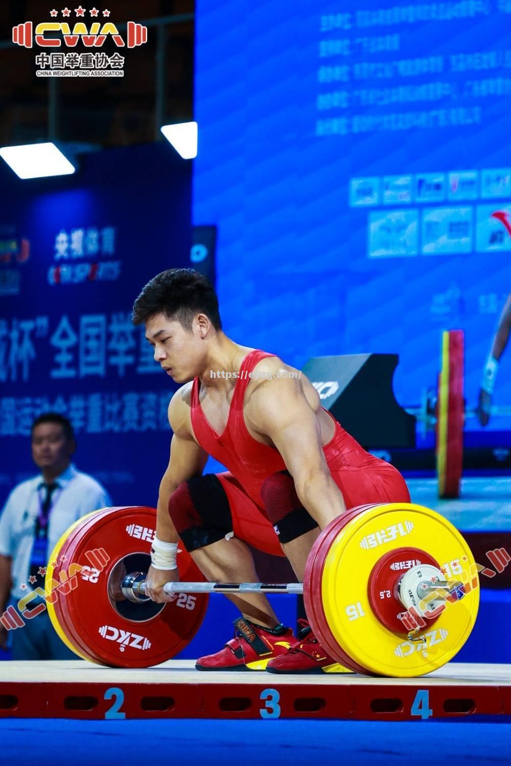 举重男子举重：中国选手夺冠！